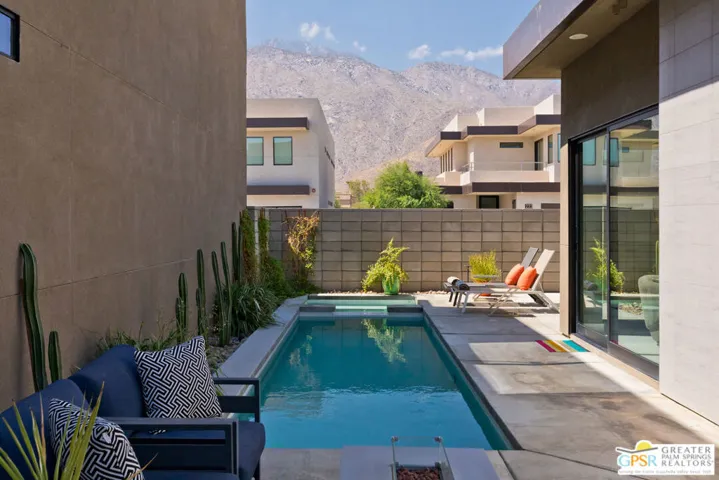 Relaxing Pool with Mountain Vi