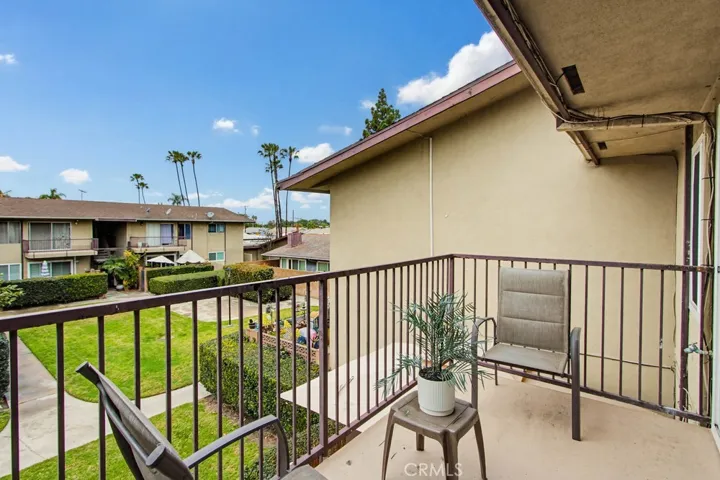 1860 W Glenoaks L, Anaheim, California 92801