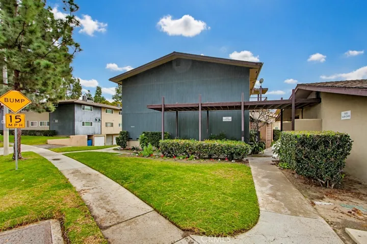 1860 W Glenoaks L, Anaheim, California 92801