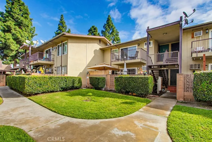 1860 W Glenoaks L, Anaheim, California 92801