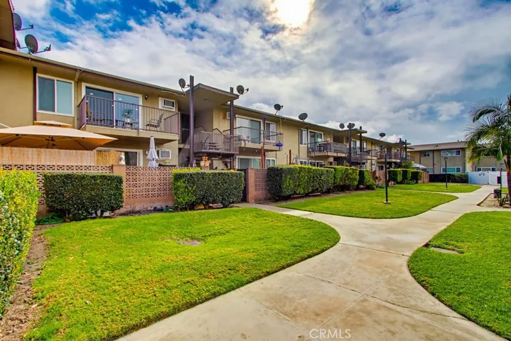 1860 W Glenoaks L, Anaheim, California 92801