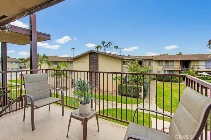 1860 W Glenoaks L, Anaheim, California 92801
