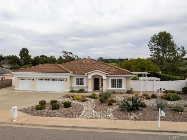 2144 Knollwood Avenue, Fallbrook, California 92028