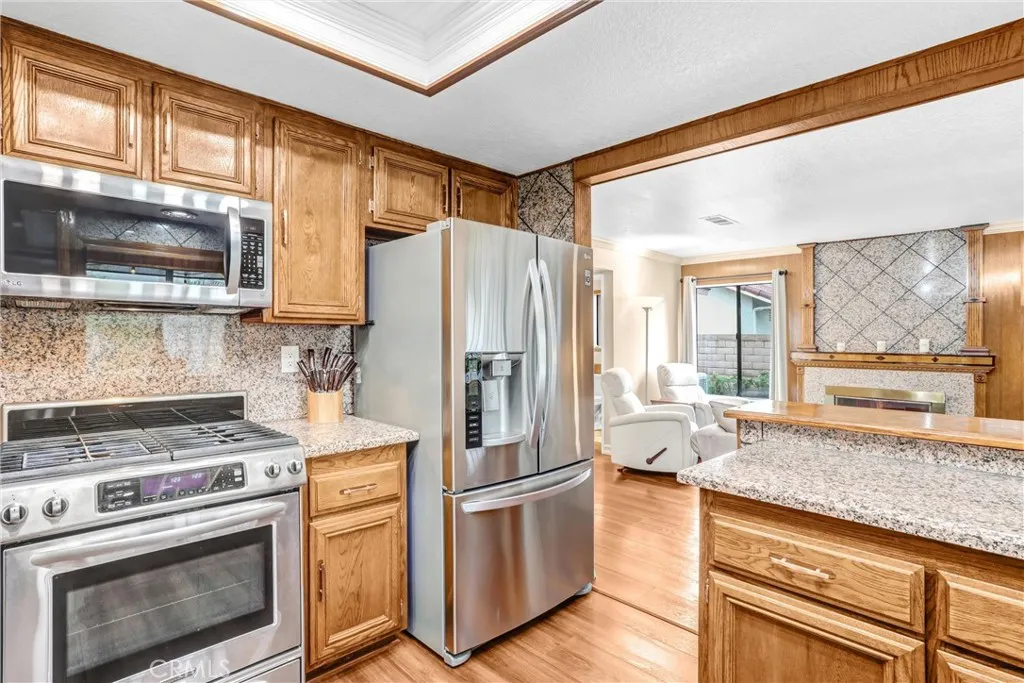 13551 Barkley Place, Chino, California 91710 home-pic-12