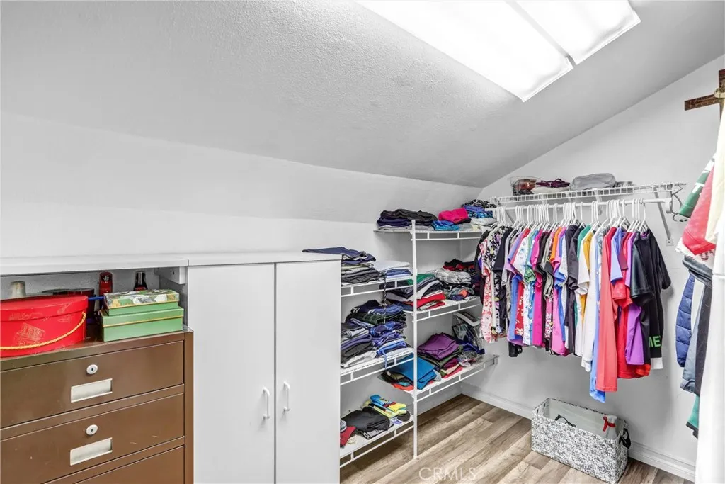13551 Barkley Place, Chino, California 91710 home-pic-17