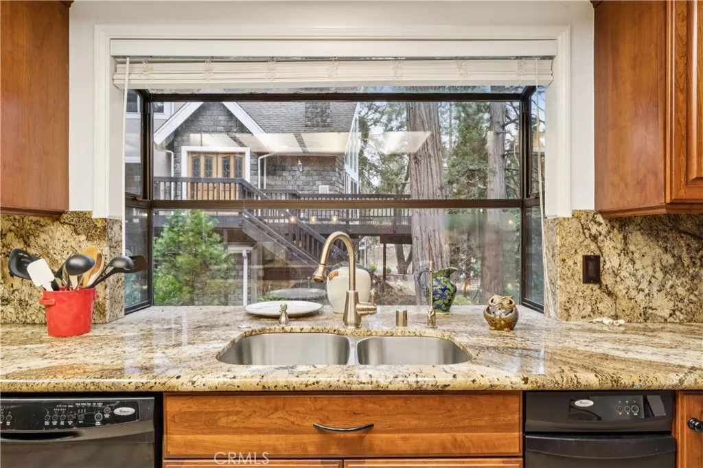 641 Golf Course Road, Lake Arrowhead, California 92352 home-pic-14