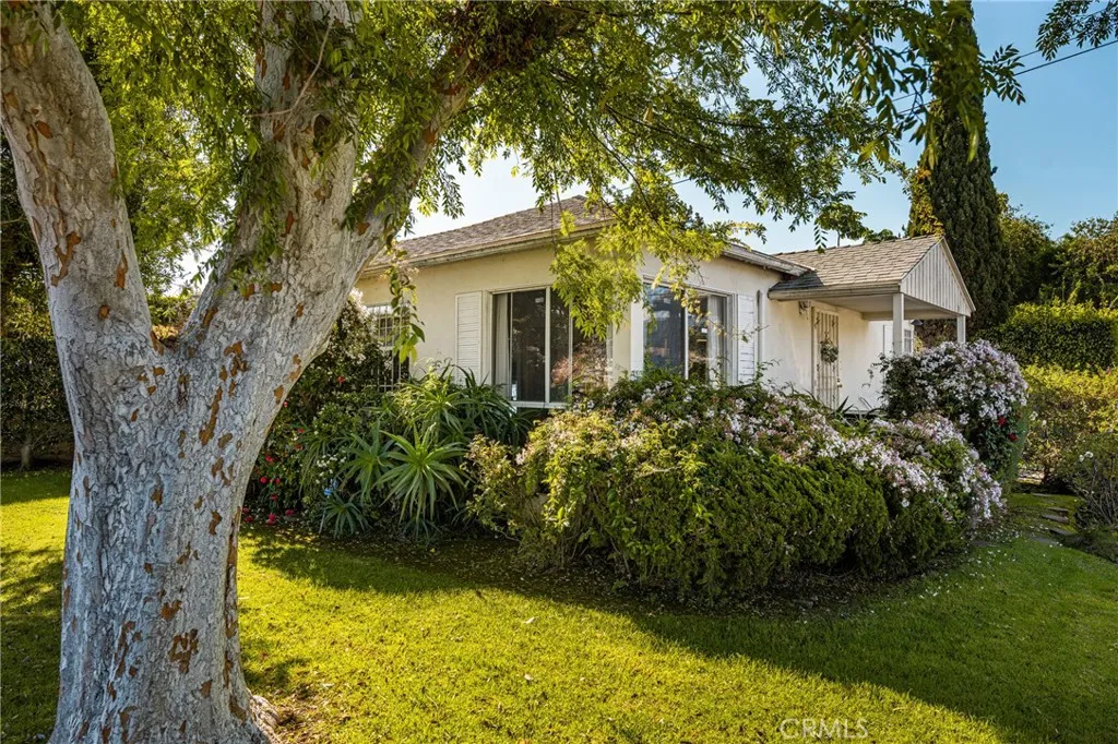11552 Braddock Drive, Culver City, California 90230 home-pic-1
