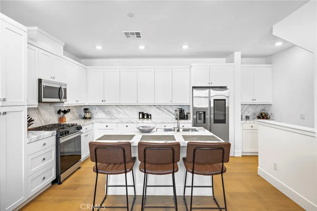 530 Bluegrass Way, Ladera Ranch, California 92694 home-pic-8