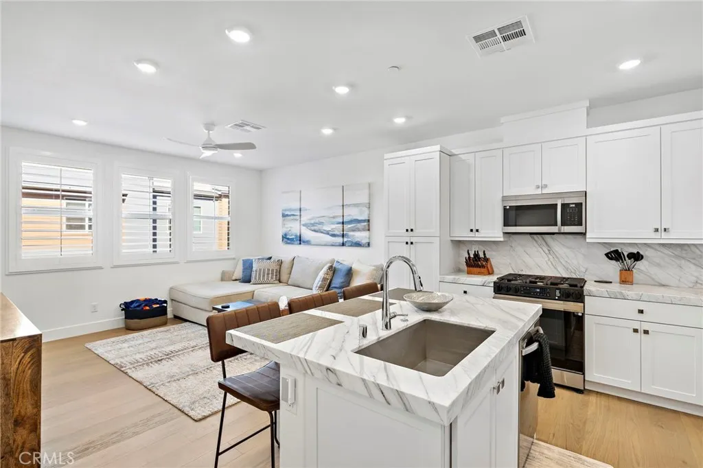 530 Bluegrass Way, Ladera Ranch, California 92694 home-pic-1