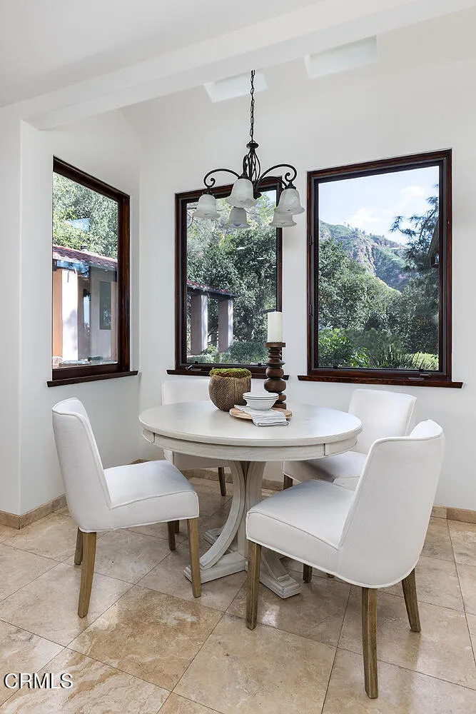 2217 Crescent Drive, Altadena, California 91001 home-pic-16