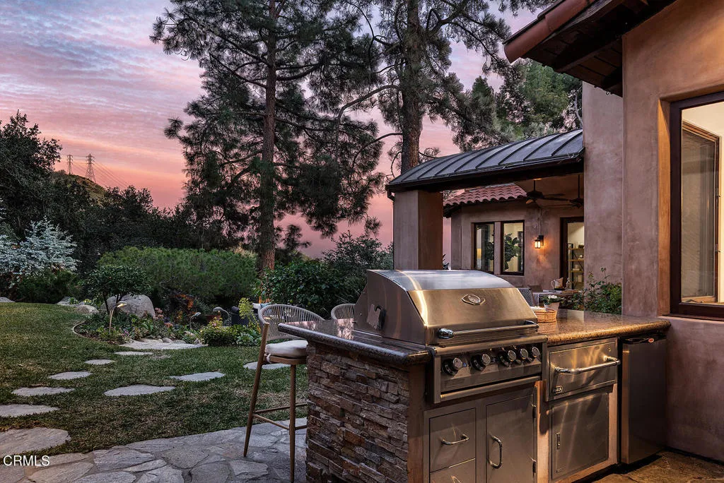 2217 Crescent Drive, Altadena, California 91001 home-pic-70