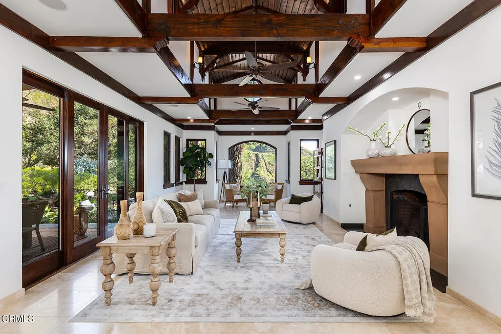 2217 Crescent Drive, Altadena, California 91001 home-pic-10