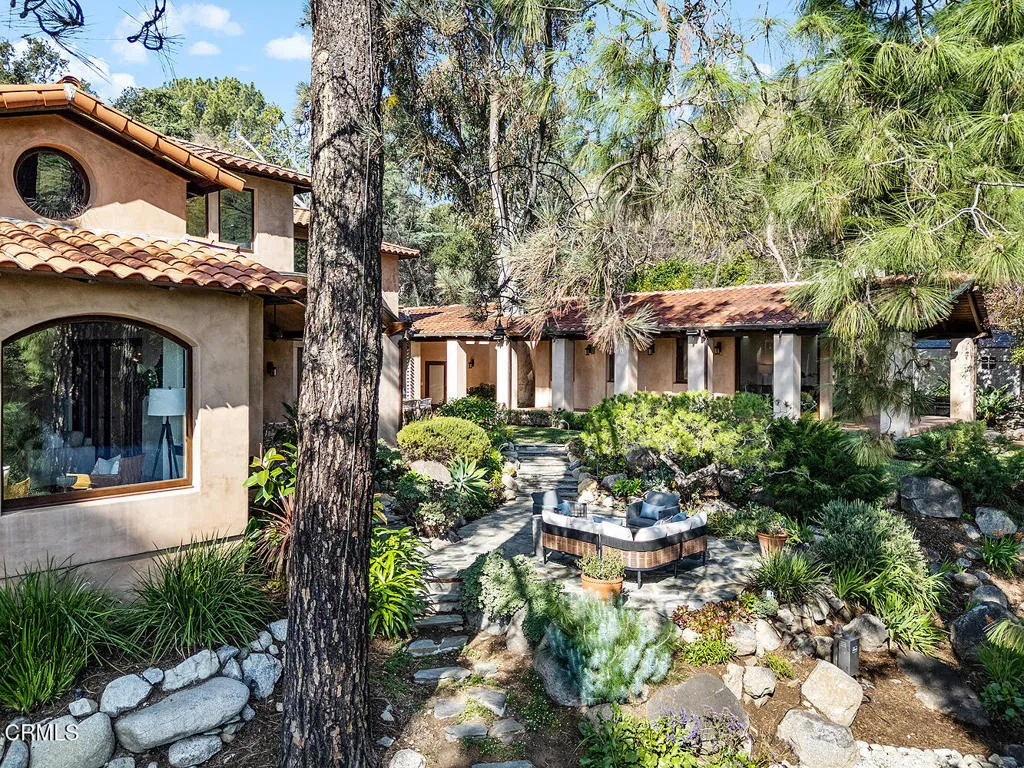 2217 Crescent Drive, Altadena, California 91001 home-pic-50