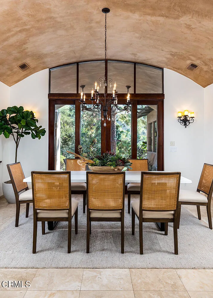 2217 Crescent Drive, Altadena, California 91001 home-pic-8