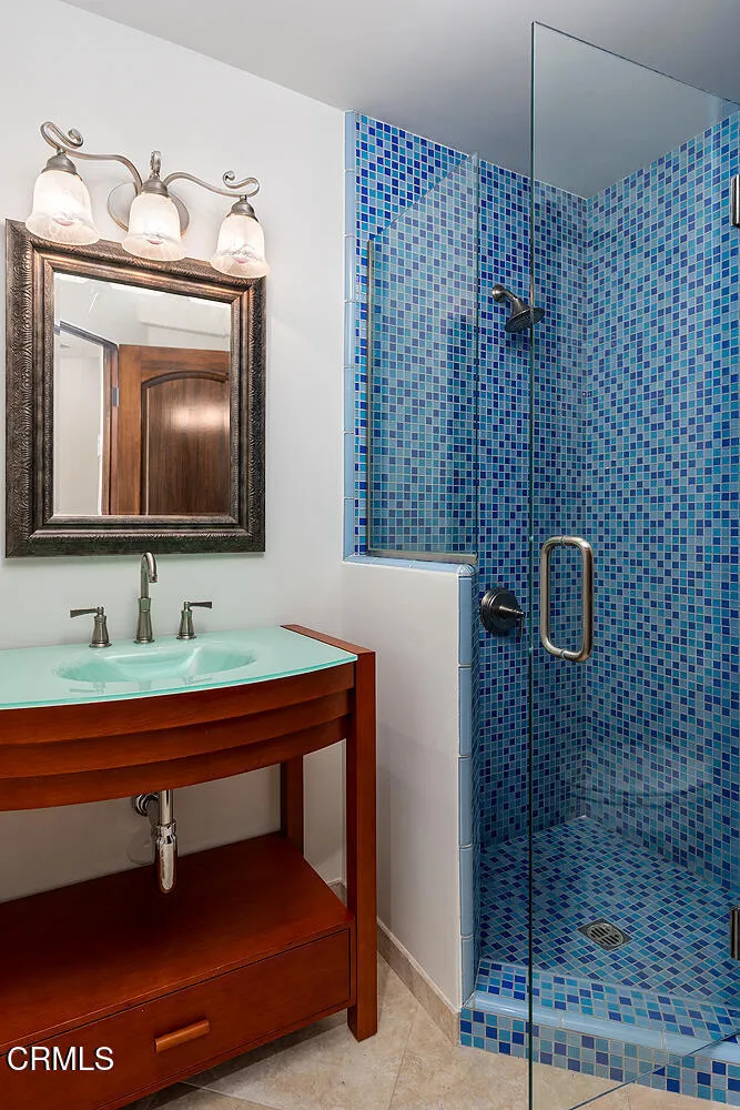 2217 Crescent Drive, Altadena, California 91001 home-pic-24