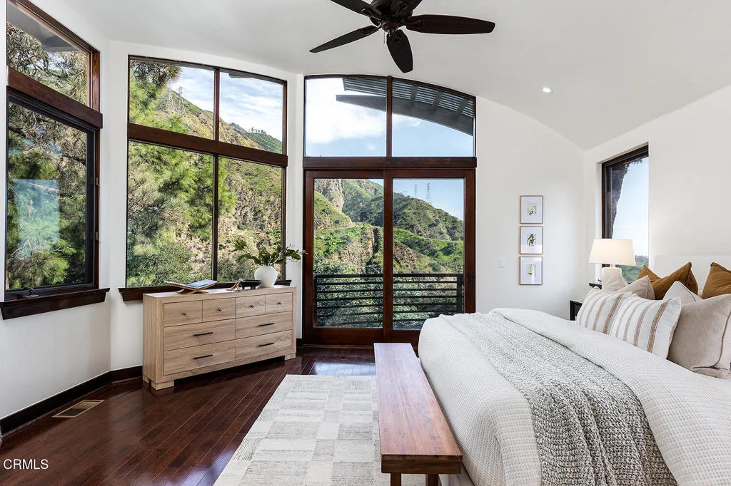 2217 Crescent Drive, Altadena, California 91001 home-pic-31