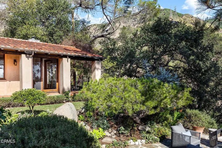 2217 Crescent Dr 064-mls