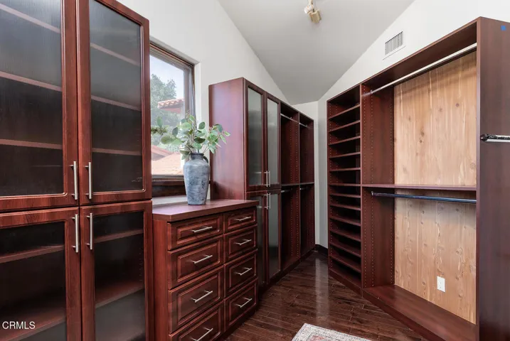 2217 Crescent Dr 045-mls