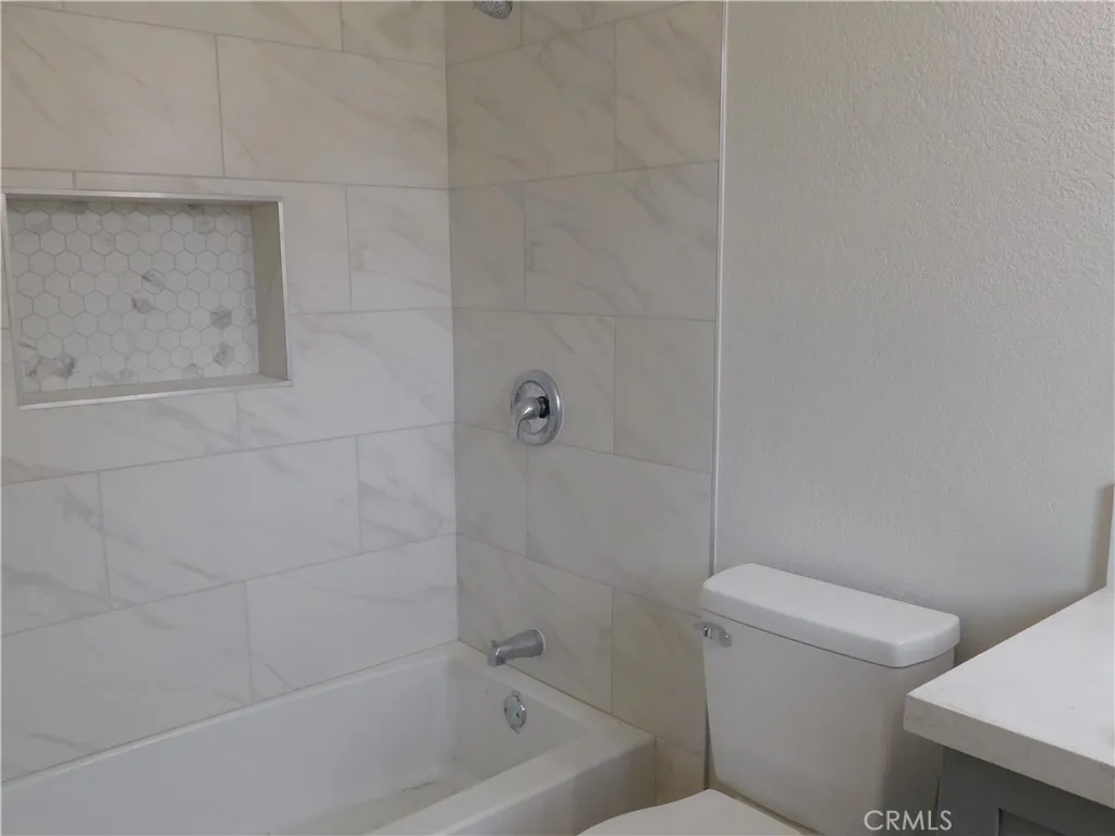 10456 Napa Road, Adelanto, California 92301 home-pic-17