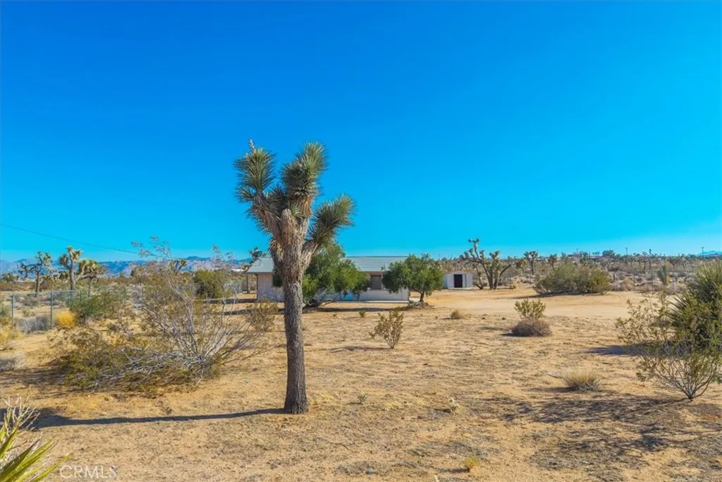 59057 Aberdeen Drive, Yucca Valley, California 92284 home-pic-33