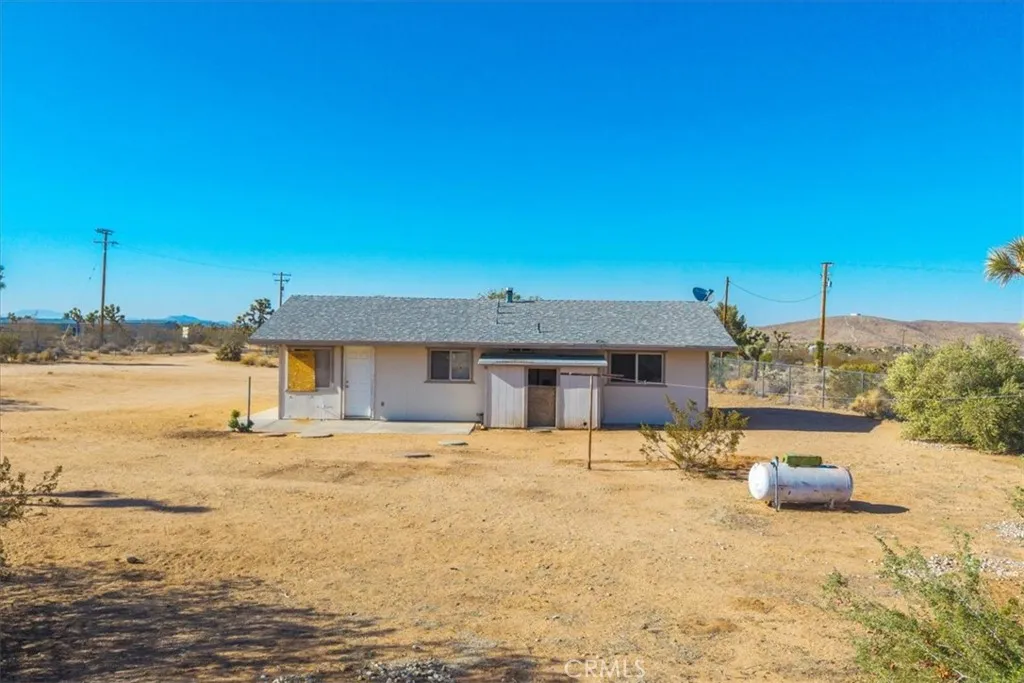 59057 Aberdeen Drive, Yucca Valley, California 92284 home-pic-12