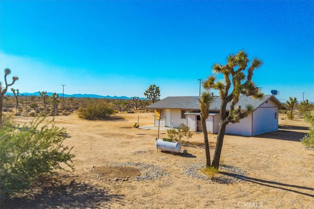 59057 Aberdeen Drive, Yucca Valley, California 92284 home-pic-13