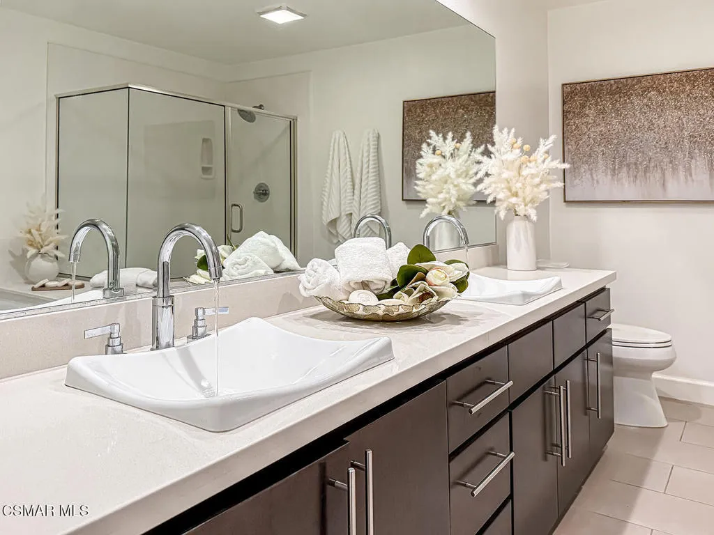 4644 Coldwater Canyon Avenue 102, Studio City, California 91604 home-pic-35
