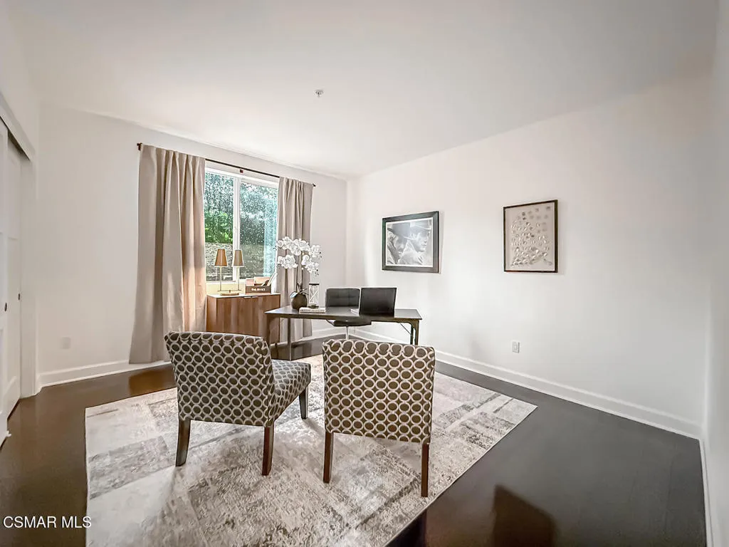 4644 Coldwater Canyon Avenue 102, Studio City, California 91604 home-pic-24