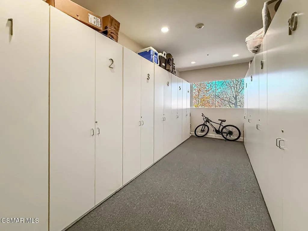 4644 Coldwater Canyon Avenue 102, Studio City, California 91604 home-pic-51