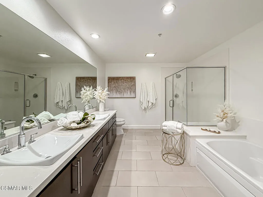 4644 Coldwater Canyon Avenue 102, Studio City, California 91604 home-pic-34