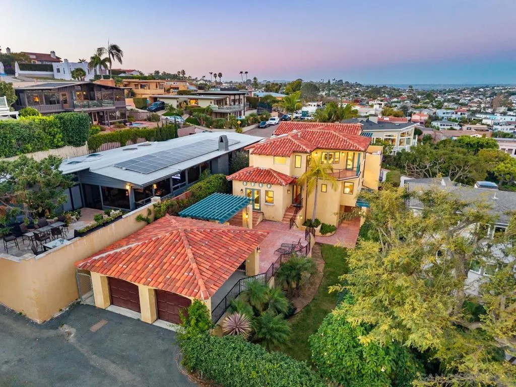 3235 Harbor View Dr, San Diego, California 92106 home-pic-10
