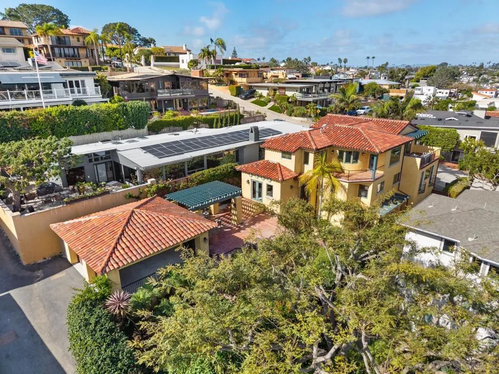 3235 Harbor View Dr, San Diego, California 92106 home-pic-60