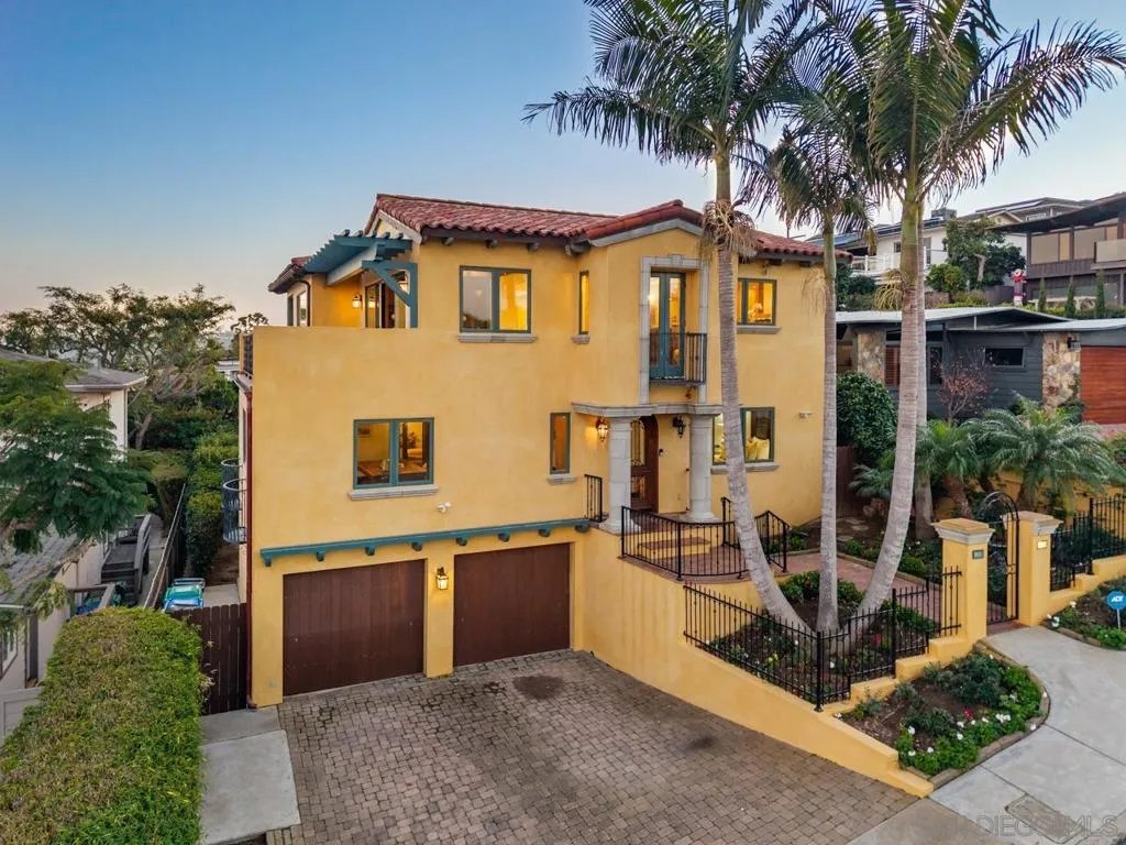 3235 Harbor View Dr, San Diego, California 92106 home-pic-11