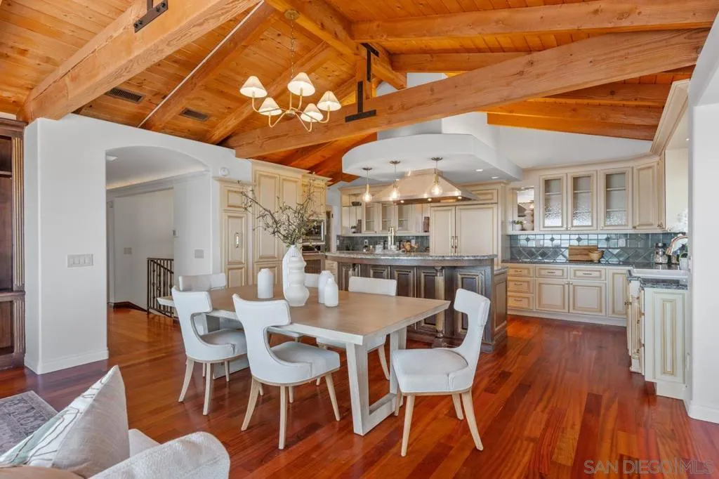 3235 Harbor View Dr, San Diego, California 92106 home-pic-7