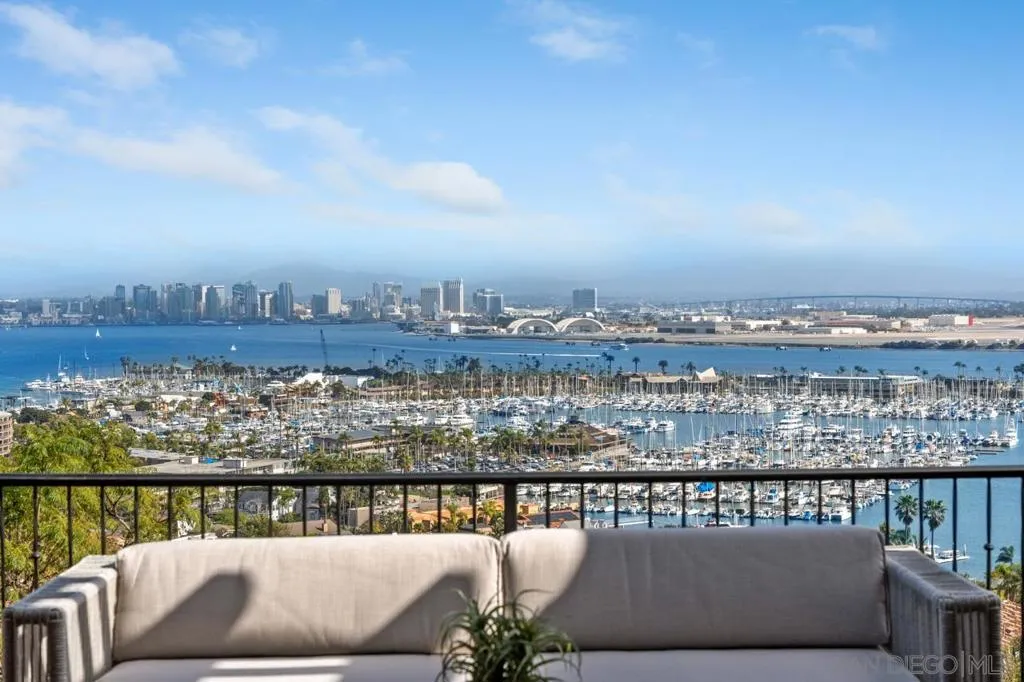 3235 Harbor View Dr, San Diego, California 92106 home-pic-4