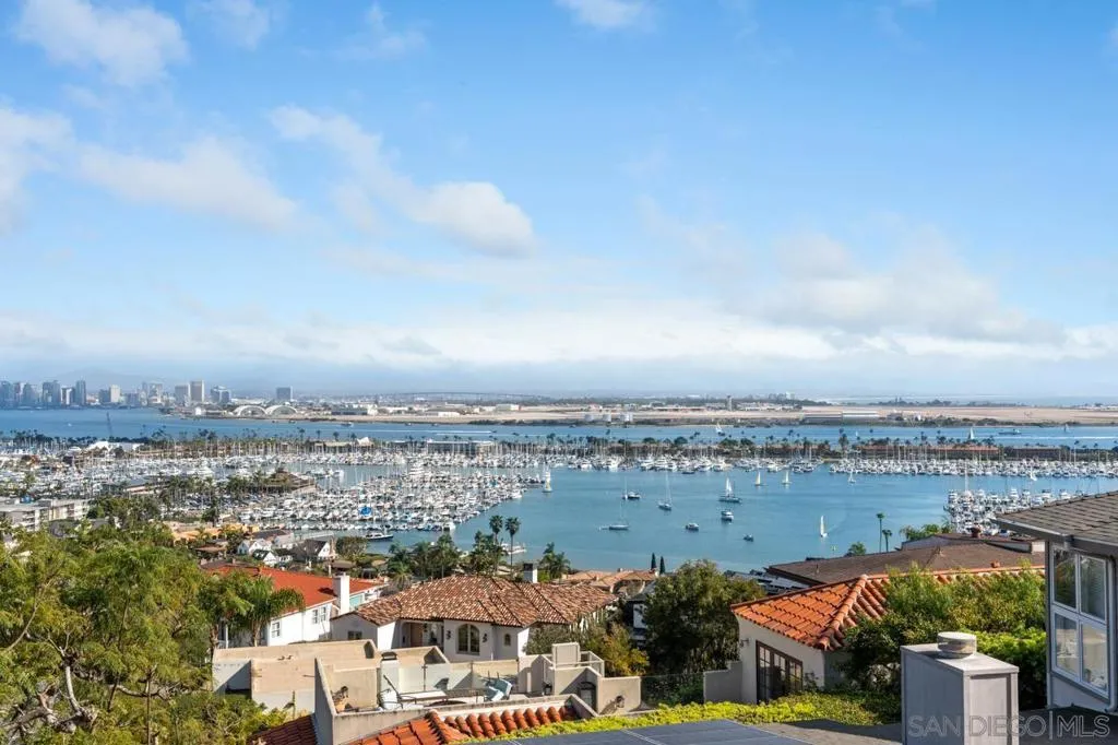 3235 Harbor View Dr, San Diego, California 92106 home-pic-28