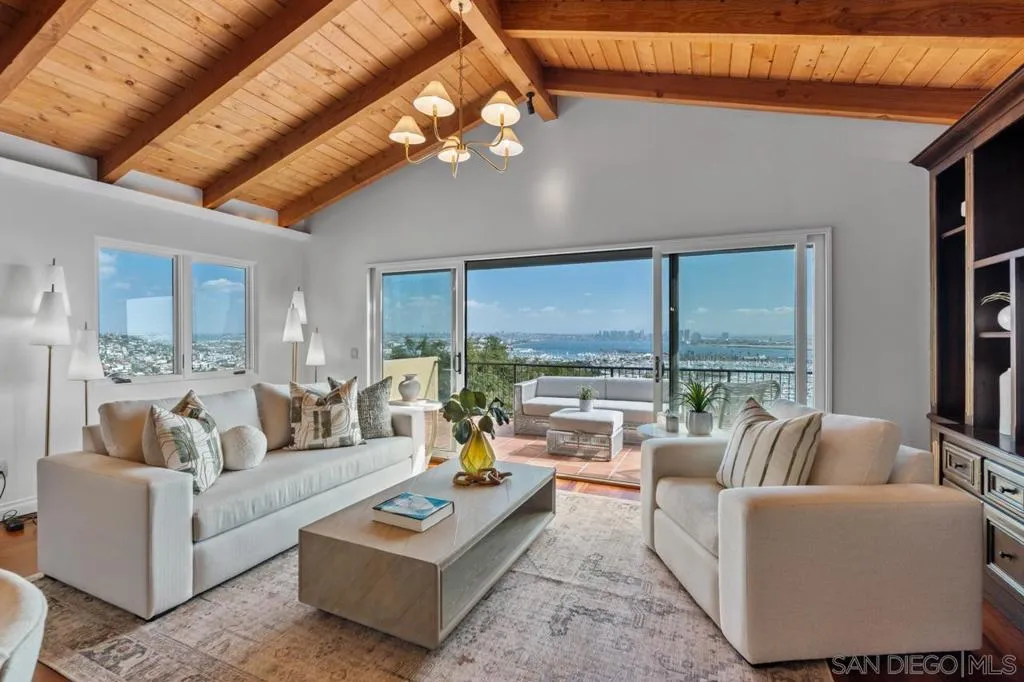 3235 Harbor View Dr, San Diego, California 92106 home-pic-18