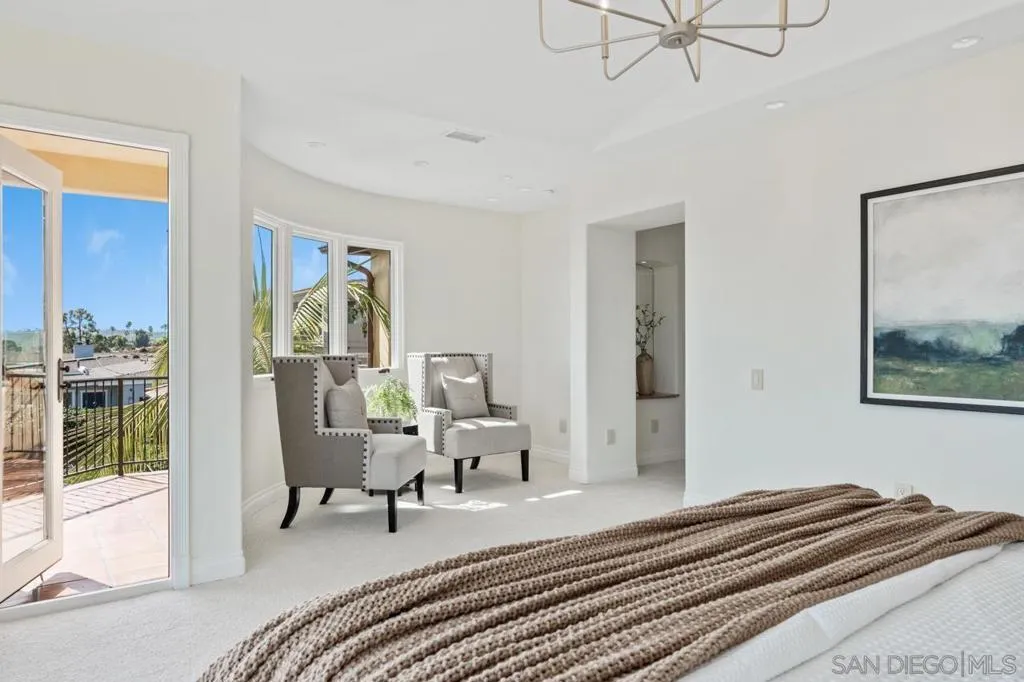 3235 Harbor View Dr, San Diego, California 92106 home-pic-33