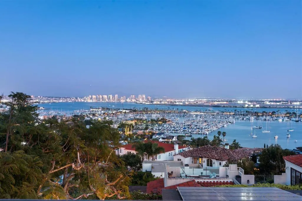 3235 Harbor View Dr, San Diego, California 92106 home-pic-29