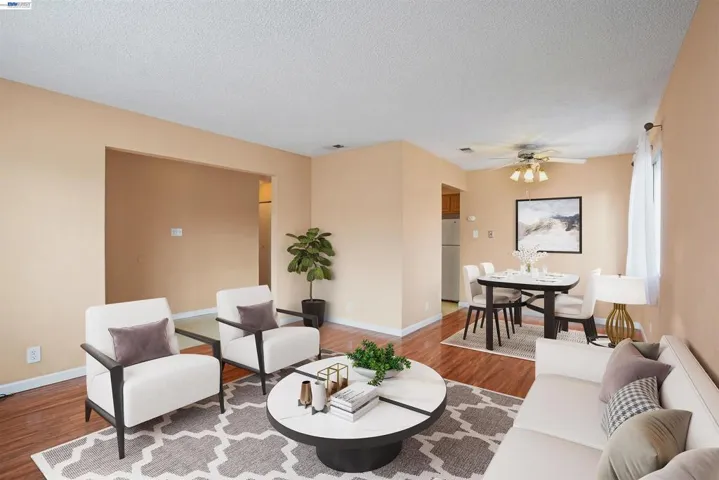 Virtual Staging Living Room