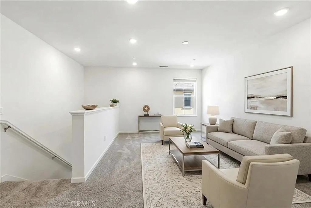 loft virtually staged