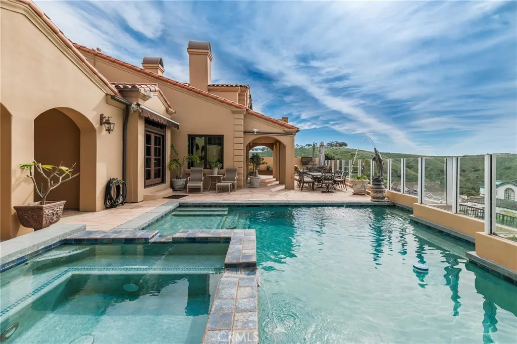33741 Brandon Lane, San Juan Capistrano, California 92675 home-pic-37