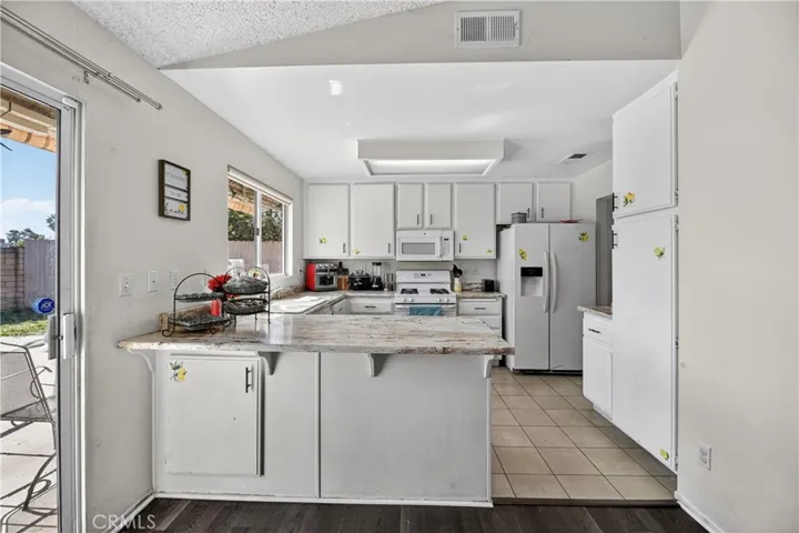 501 Presidents Avenue, Hemet, California 92543