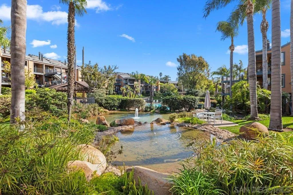 4011 Layang Layang Cir F, Carlsbad, California 92008 home-pic-46