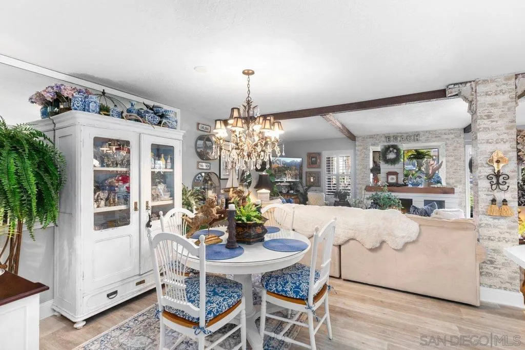 4011 Layang Layang Cir F, Carlsbad, California 92008 home-pic-19