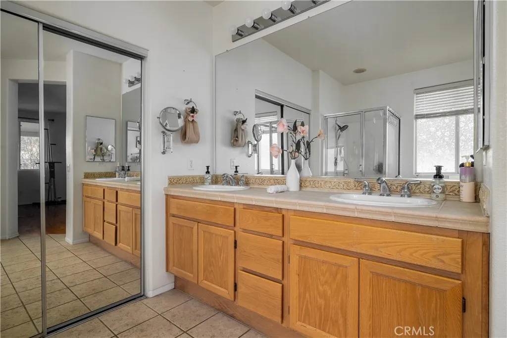 Dual Sinks