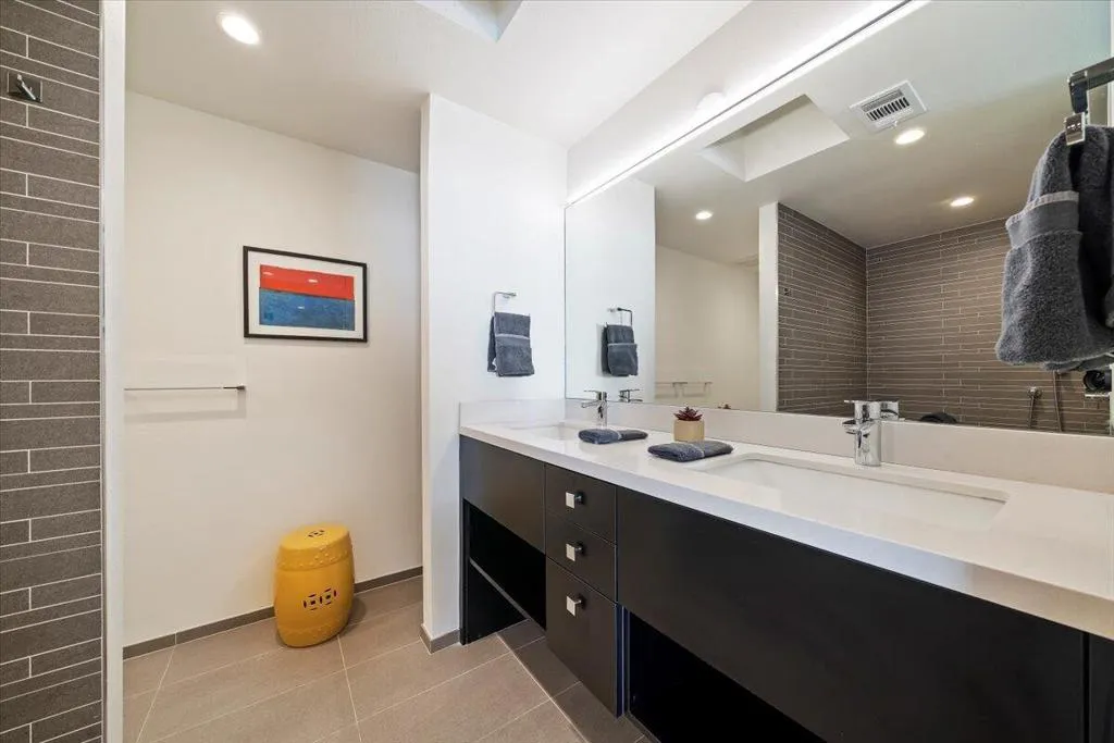 19-Primary Bathroom