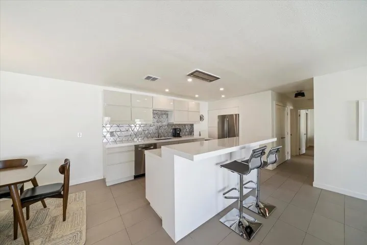 12-Kitchen