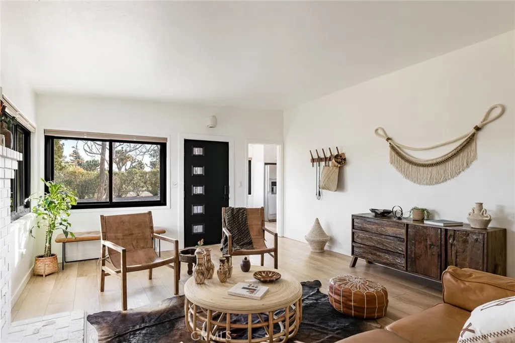 7422 Joshua, Yucca Valley, California 92284 home-pic-9