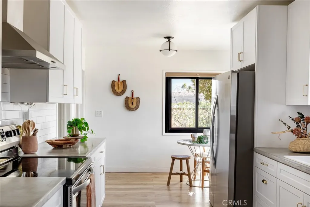 7422 Joshua, Yucca Valley, California 92284 home-pic-16